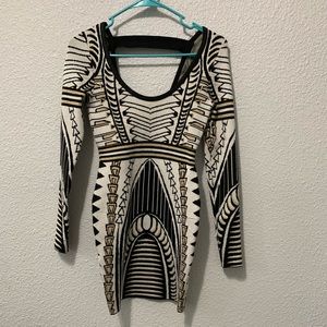 Long sleeve short dress